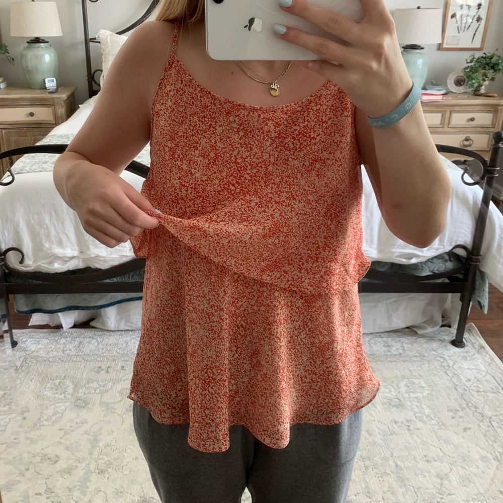 Red top - Picture 2 of 3